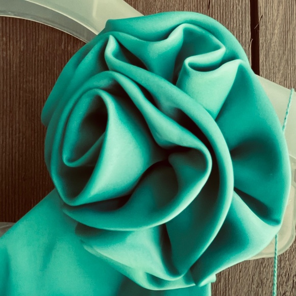 Liv Foster Stretch Satin One Shoulder Maxi Gown Aqua Green Size 6 Asymmetrical - Picture 11 of 17